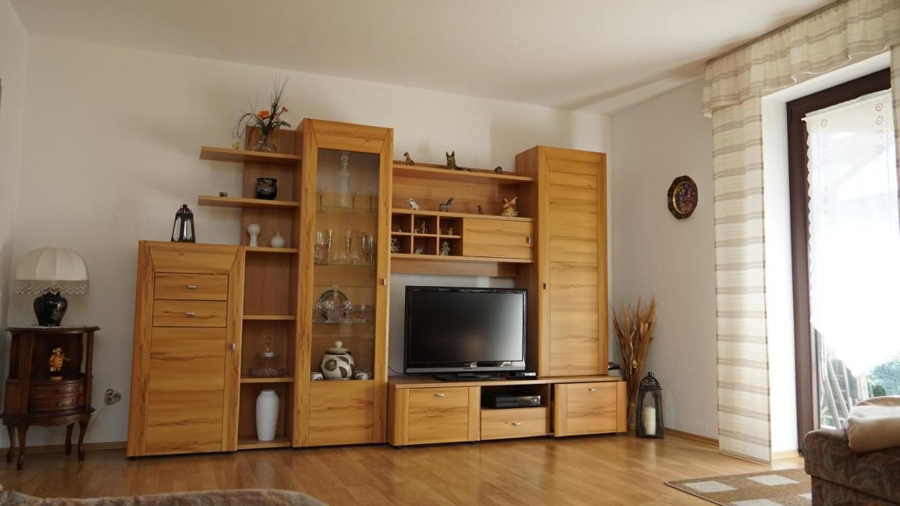 Grosszuegige Wohnung Mit Terrasse Und Gartenzugang - Das Komplette Erdgeschoss Bindlach Dış mekan fotoğraf
